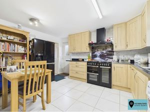 Kitchen/Diner - click for photo gallery